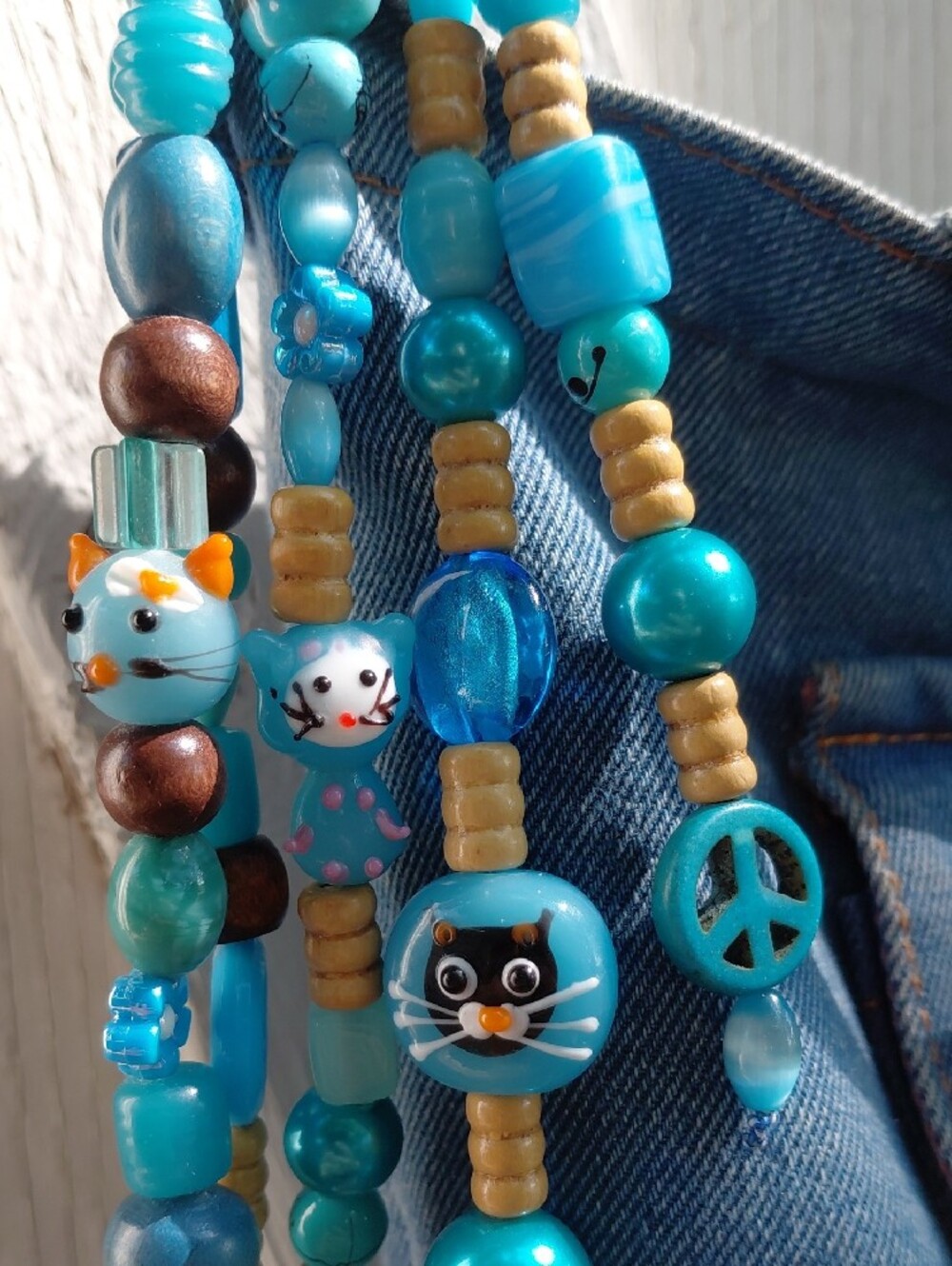 Handcrafted Beaded Cat Keychain - Picture 4 of 5